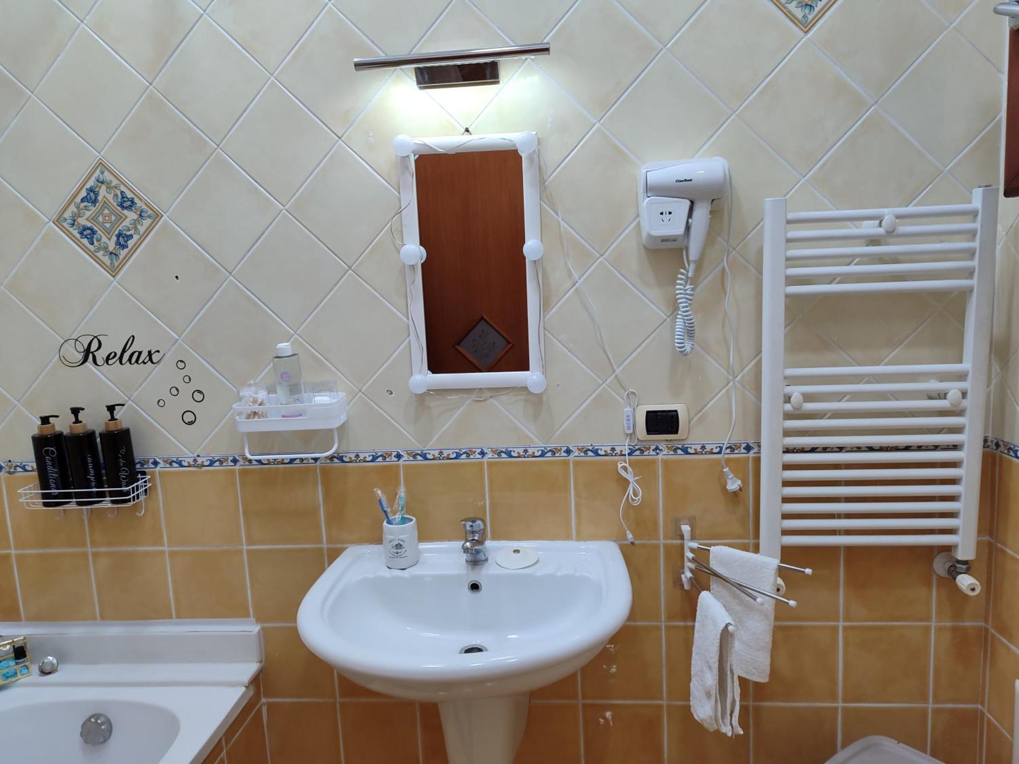 La Casa Di Simone Appartement Napels Buitenkant foto